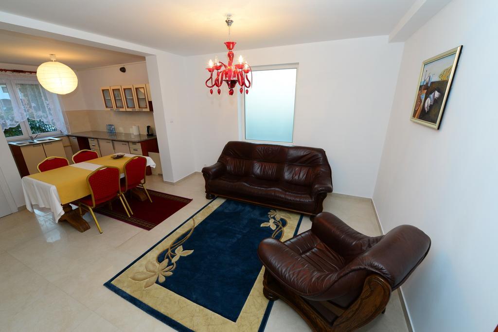 B&B Airport Modlin Nowy Dwór Mazowiecki 外观 照片