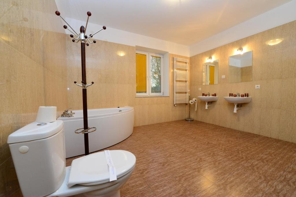 B&B Airport Modlin Nowy Dwór Mazowiecki 外观 照片
